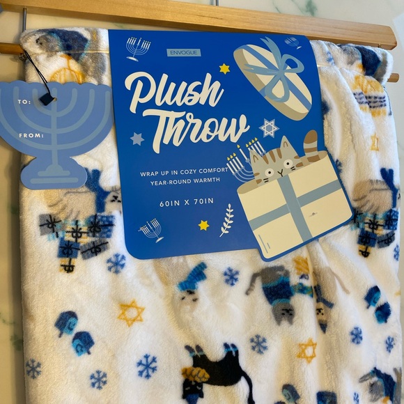 New plush 60”x70” throw Blanket kitty Cats Hanukkah dreidel menorah stars - Picture 3 of 3